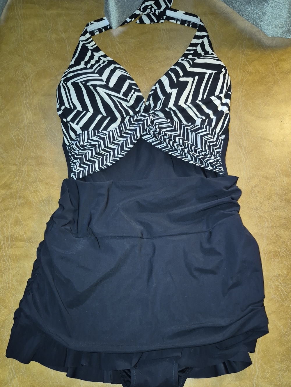 Vintage Profile By Gottex Black Swimdress with Twist Detail..size 10(see Measure